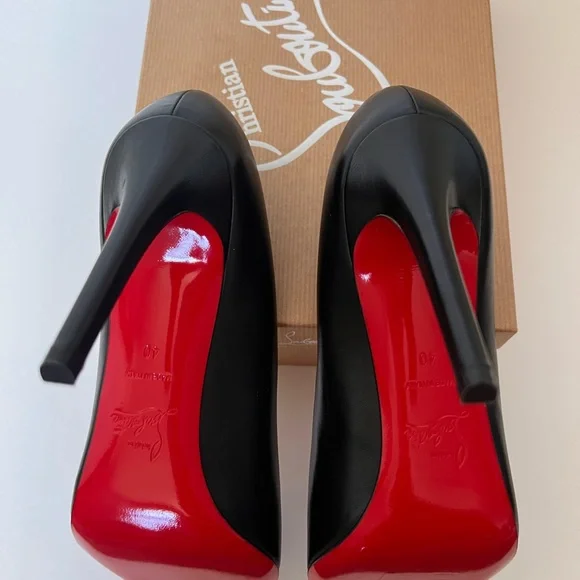 Christian Louboutin Pigalle 100 Napa Shiny Leather Stiletto Pumps NWT, size 40 - Picture 8 of 8